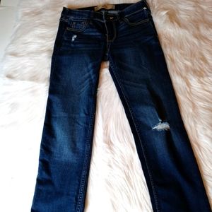 Hollister Distressed skinny jeans 0S 24/30